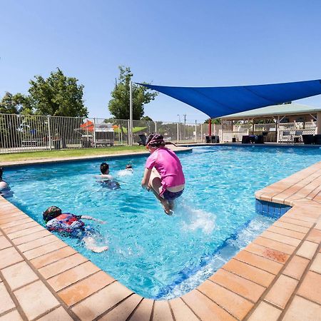 Nrma Dubbo Holiday Park Hotel Exterior photo