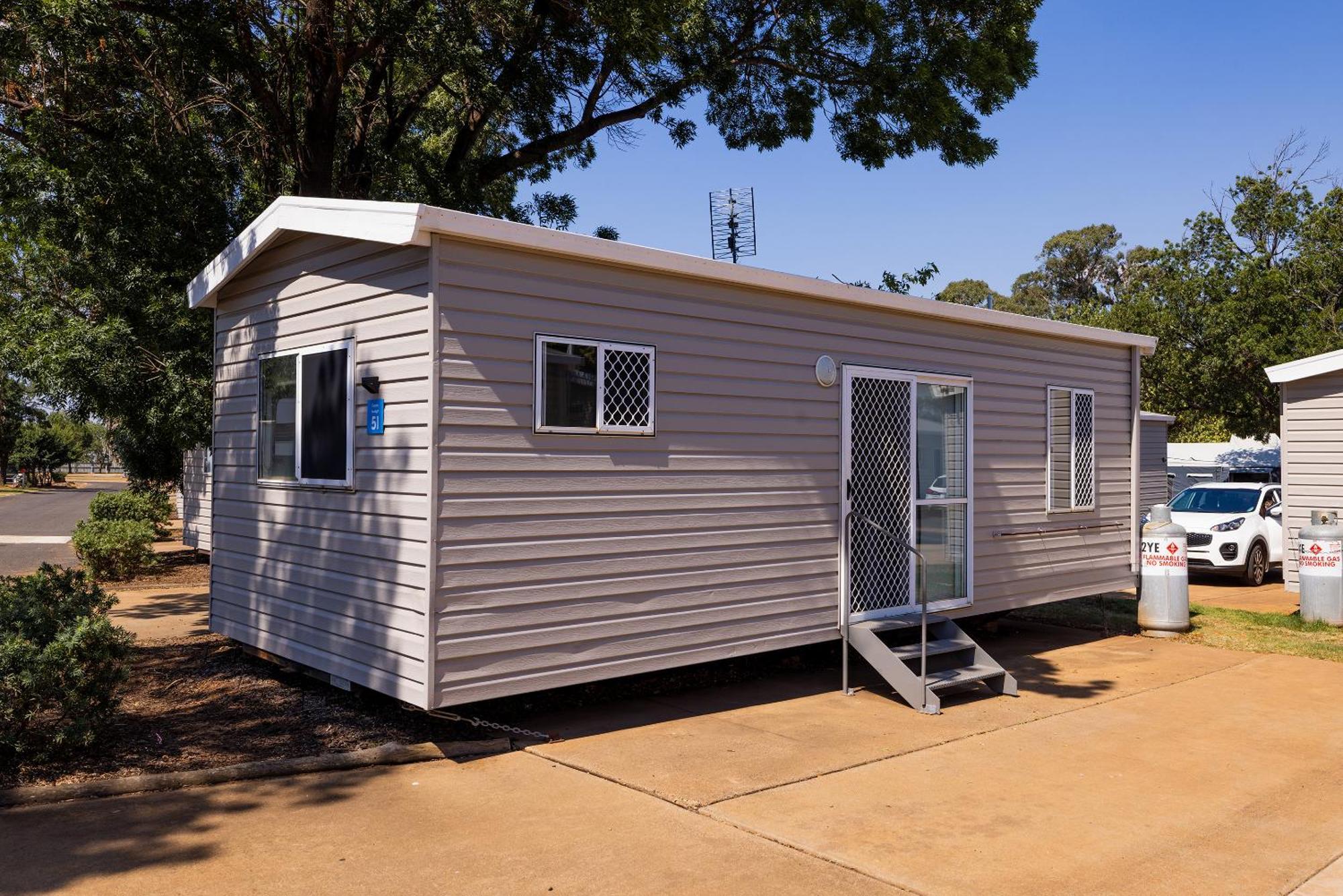 Nrma Dubbo Holiday Park Hotel Room photo