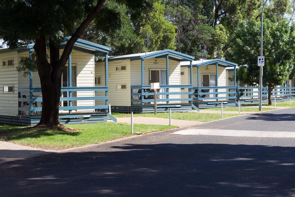 Nrma Dubbo Holiday Park Hotel Exterior photo