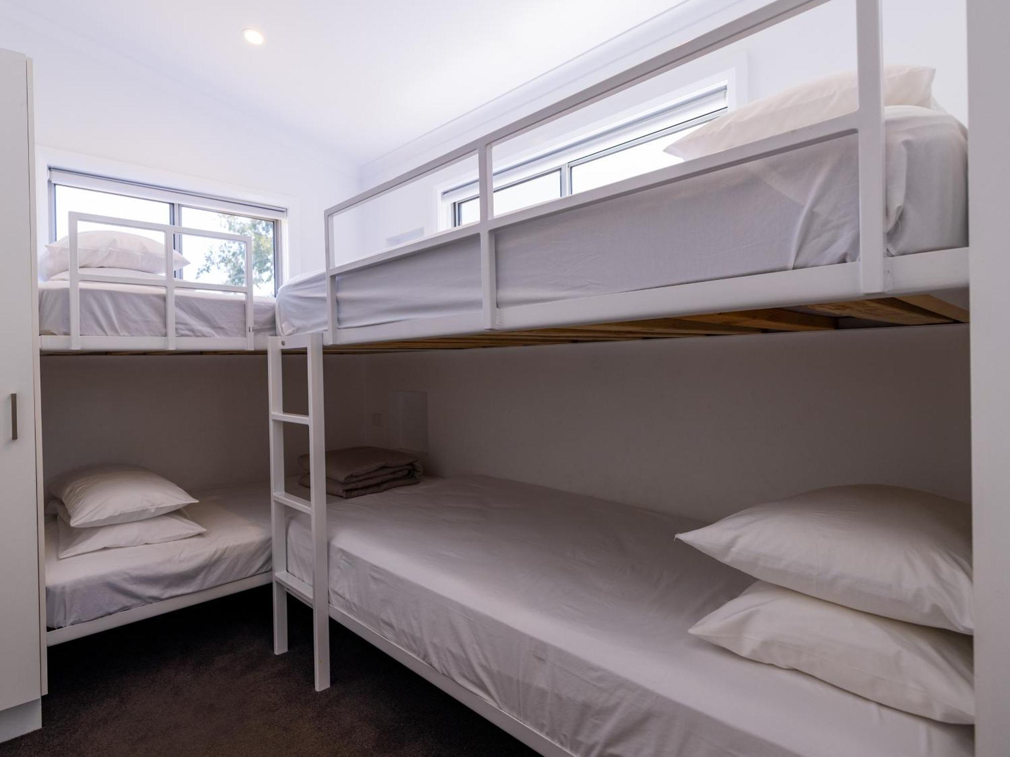 Nrma Dubbo Holiday Park Hotel Room photo