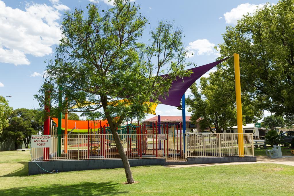 Nrma Dubbo Holiday Park Hotel Exterior photo